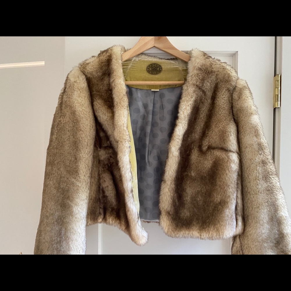 Anthropologie Faux Fur Teddy Jacket in Beige Brown - Picture 4 of 6